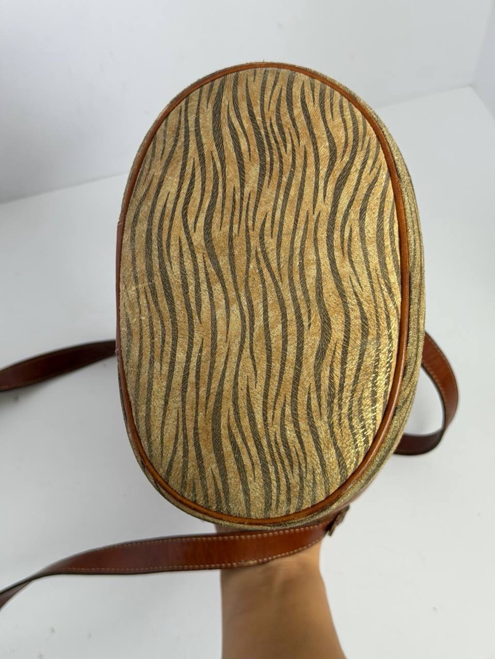 Vintage Bally Classic 3-Way Zebra Pattern Vanity Bucket Bag - Picture 8 of 13